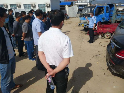 七進宣傳丨正陽交警開展駕駛人現場宣講，強化機動車駕駛員培訓